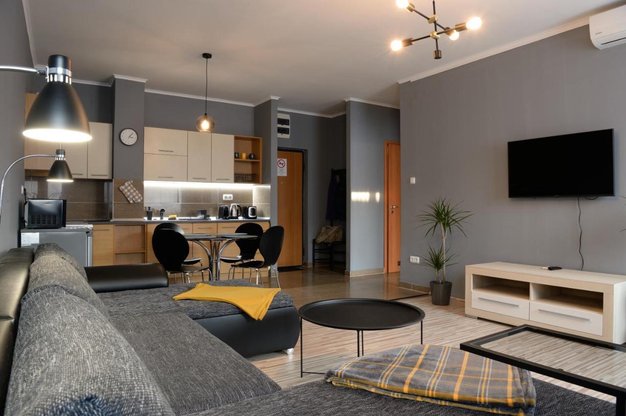 מישקולץ Macropolis Apartments מראה חיצוני תמונה