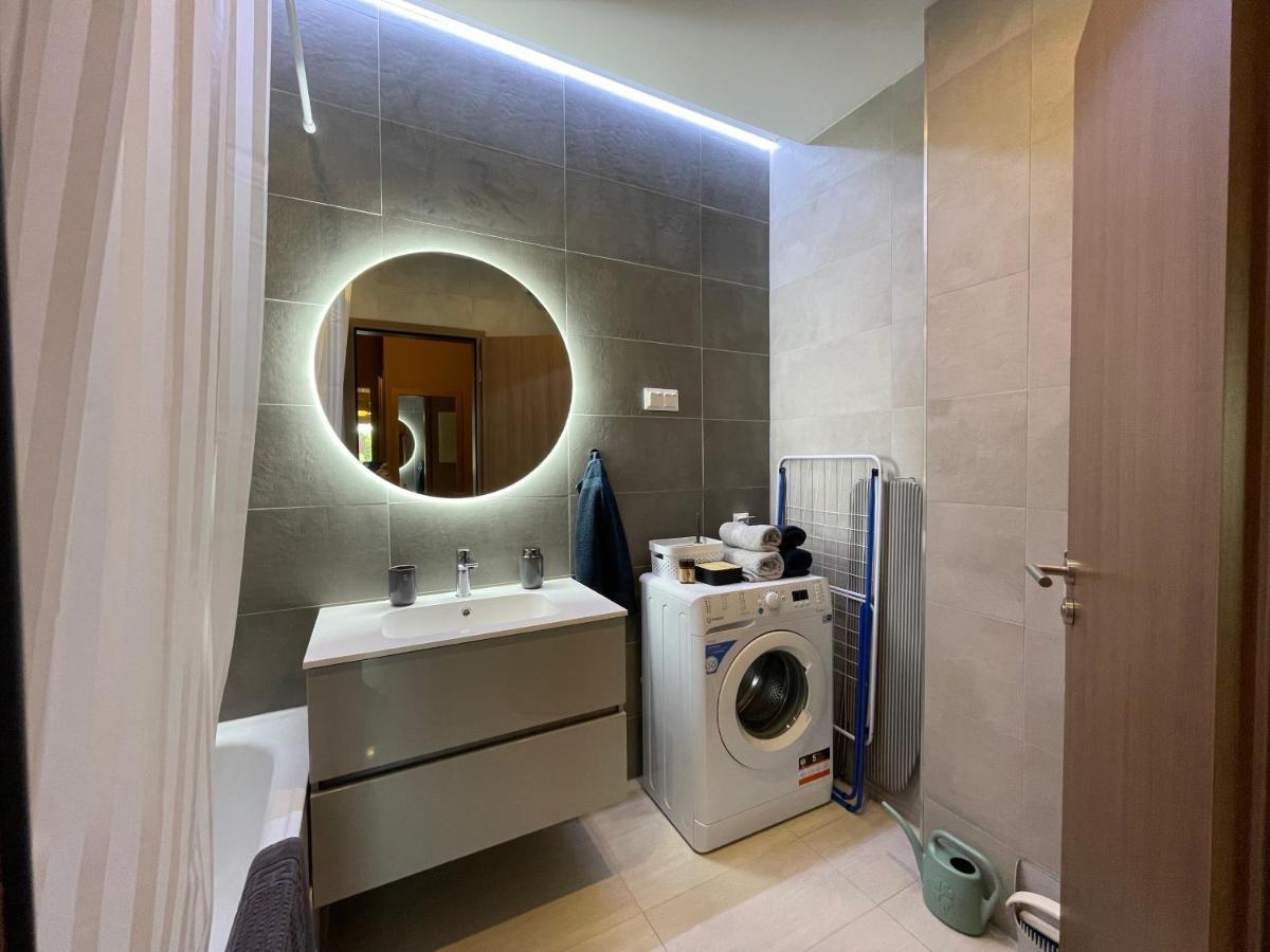 מישקולץ Macropolis Apartments מראה חיצוני תמונה
